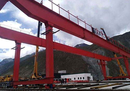 采用無(wú)線龍門(mén)吊遙控器的優(yōu)點(diǎn)